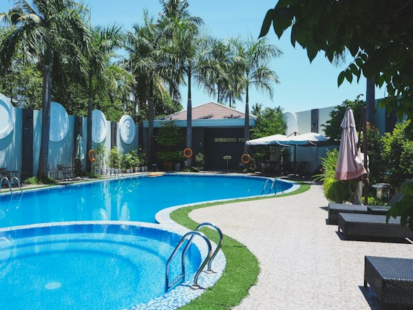 custom luxury pool and spa